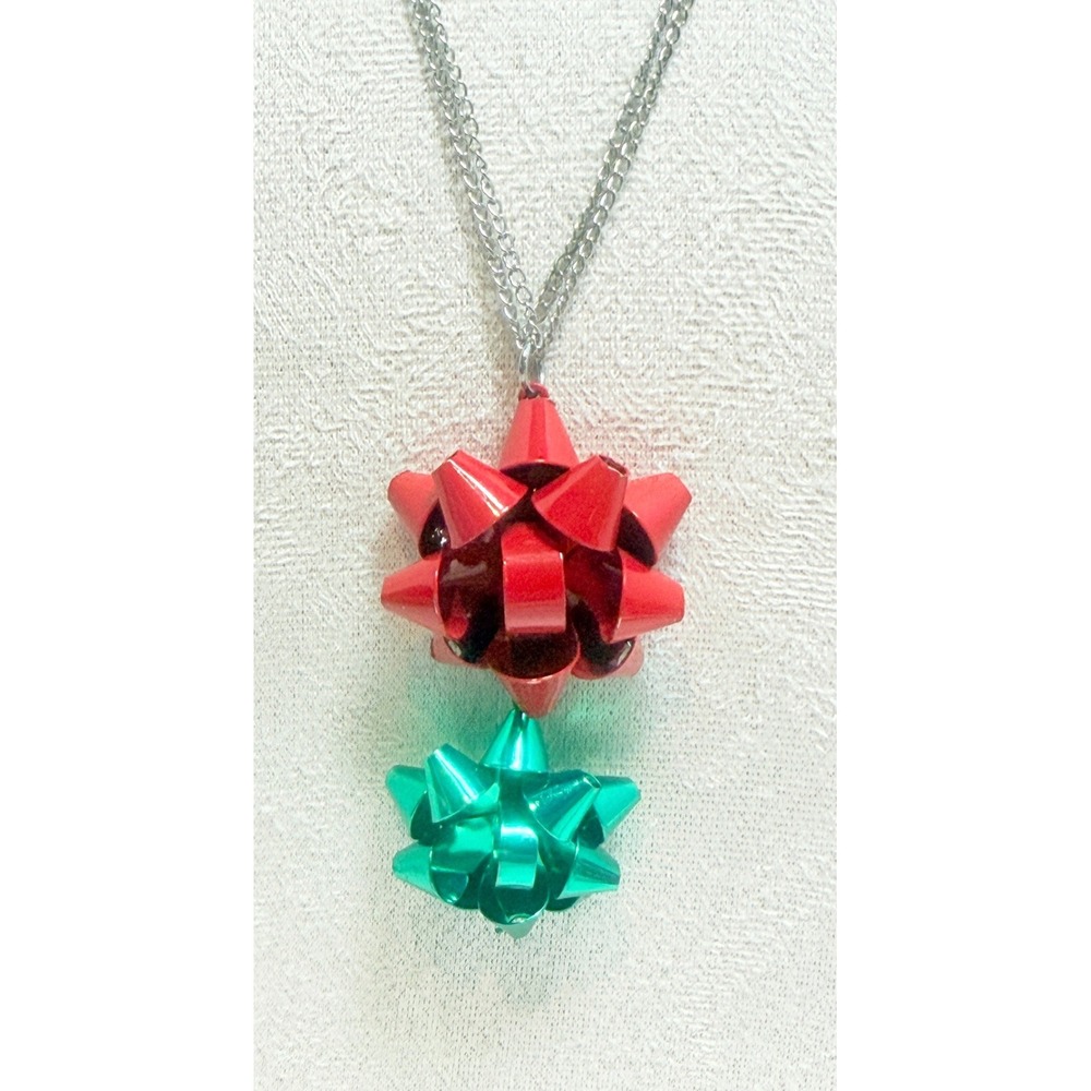 Red Green Gift Bow Necklace Silver Tone Layered Christmas Statement 28"